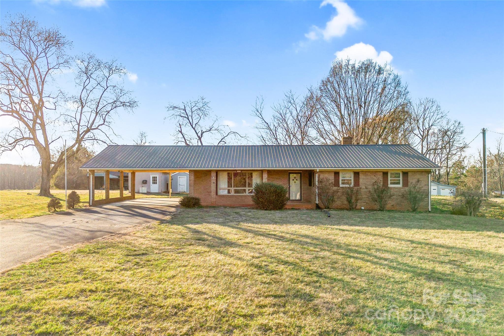 7270 Long Island Road Catawba, NC 28609 - Photo 3 of 40 Gallery Image 3