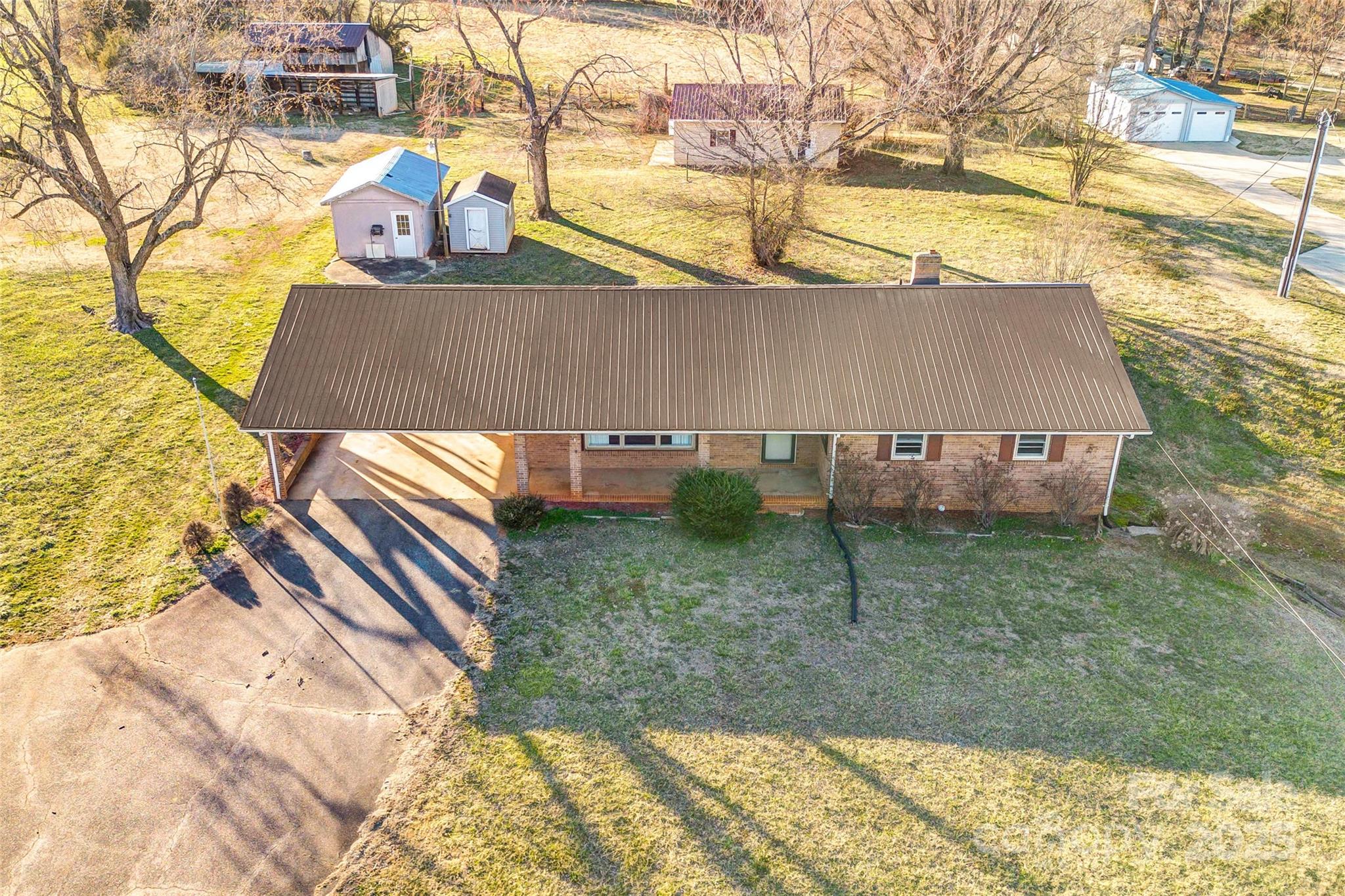 7270 Long Island Road Catawba, NC 28609 - Photo 6 of 40 Gallery Image 6