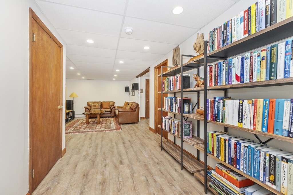 35 Baskin Road Lexington, MA 02421 - Photo 20 of 39