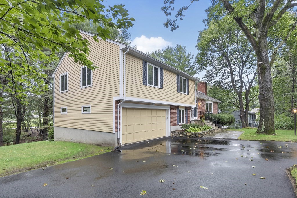 35 Baskin Road Lexington, MA 02421 - Photo 2 of 39