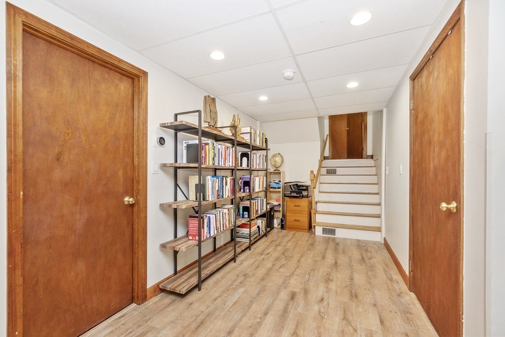 35 Baskin Road Lexington, MA 02421 - Photo 21 of 39