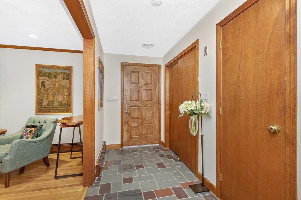 35 Baskin Road Lexington, MA 02421 - Photo 22 of 39