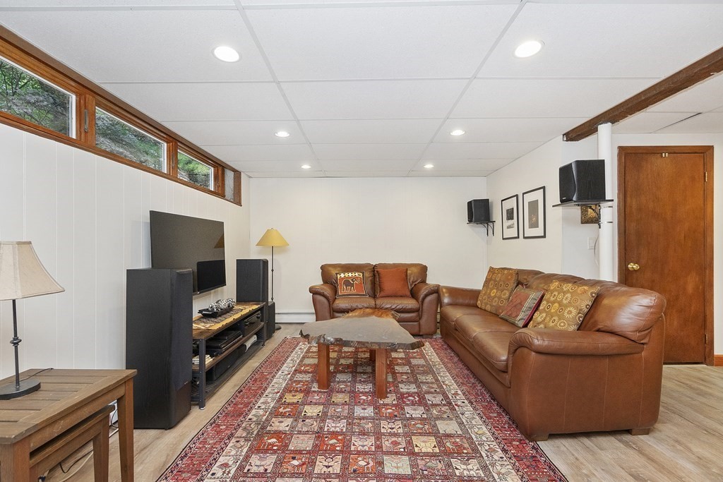 35 Baskin Road Lexington, MA 02421 - Photo 23 of 39