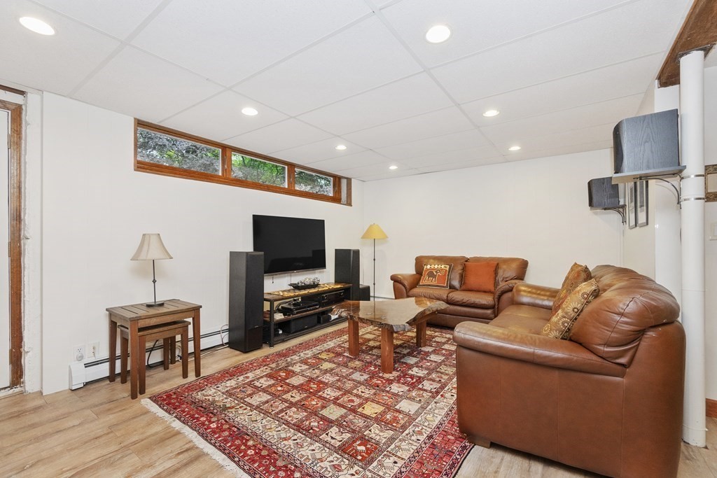 35 Baskin Road Lexington, MA 02421 - Photo 24 of 39