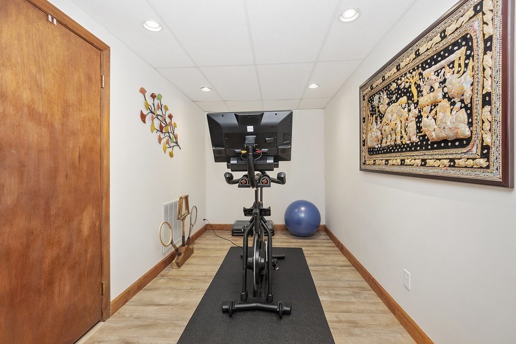 35 Baskin Road Lexington, MA 02421 - Photo 26 of 39