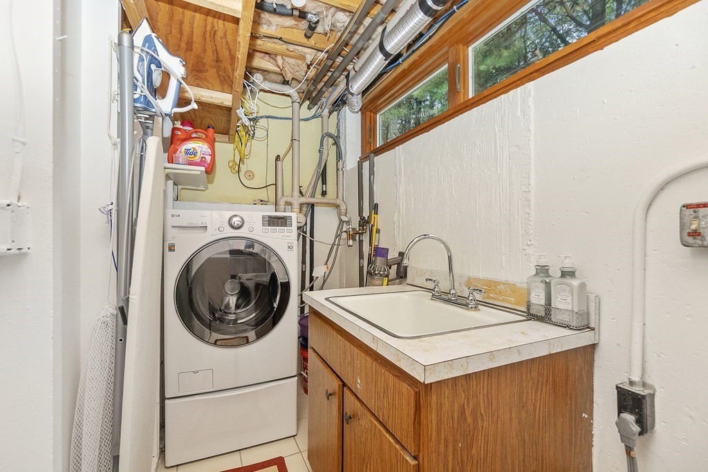 35 Baskin Road Lexington, MA 02421 - Photo 30 of 39