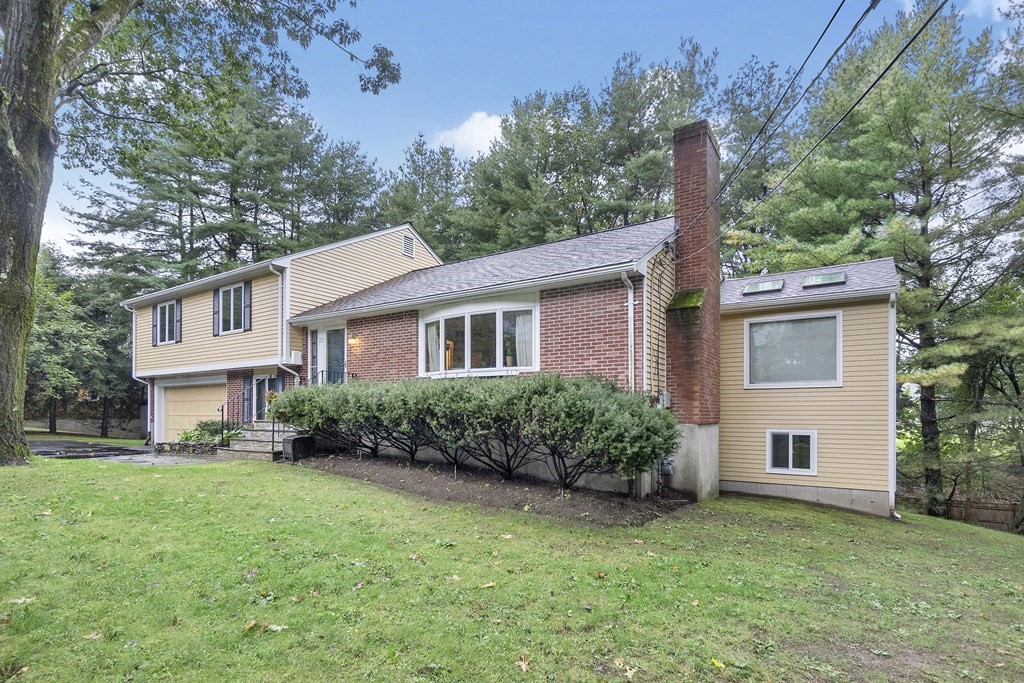 35 Baskin Road Lexington, MA 02421 - Photo 3 of 39
