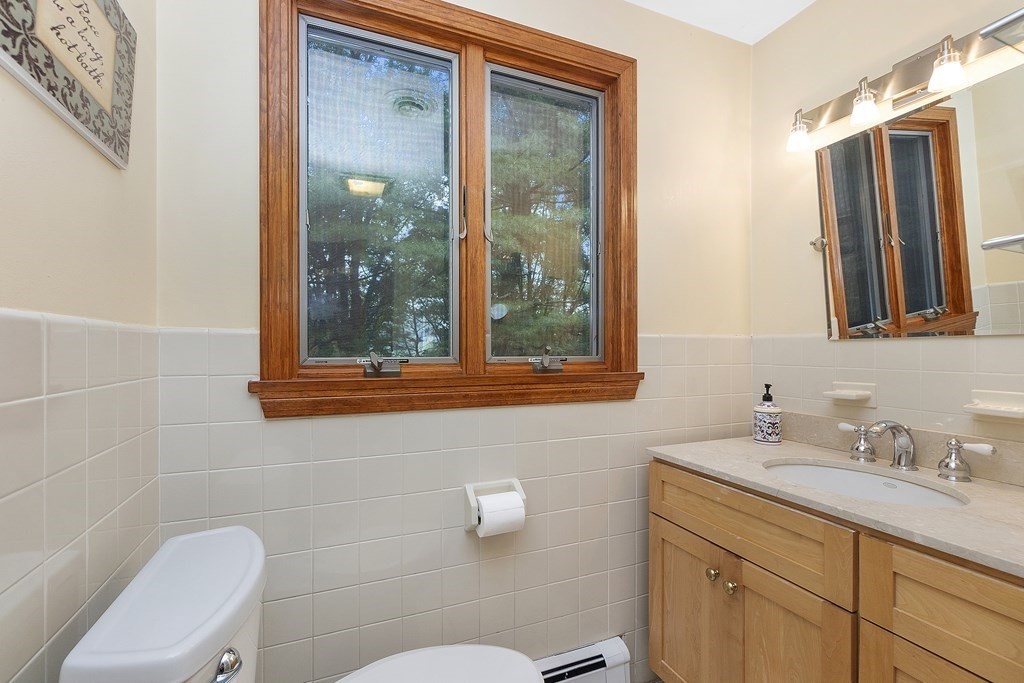 35 Baskin Road Lexington, MA 02421 - Photo 31 of 39
