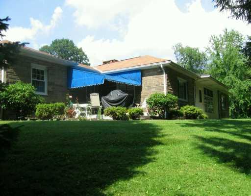 333 Duff Road Penn Hills, PA 15235 - Photo 1 of 8 Exterior Front.