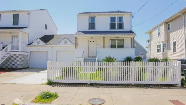 $1,995 | 128 North Rhode Island Avenue, Atlantic City, NJ 08401