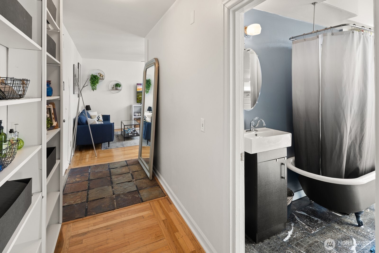 22 John Street, Unit 10 Seattle, WA 98109 - Photo 15 of 29