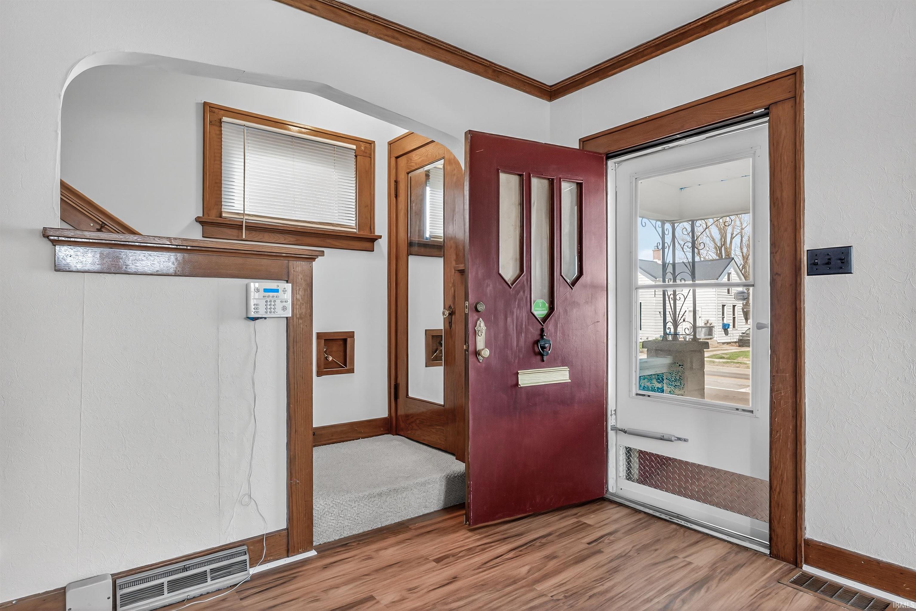 1905 Spring Street Fort Wayne, IN 46808 - Photo 2 of 36