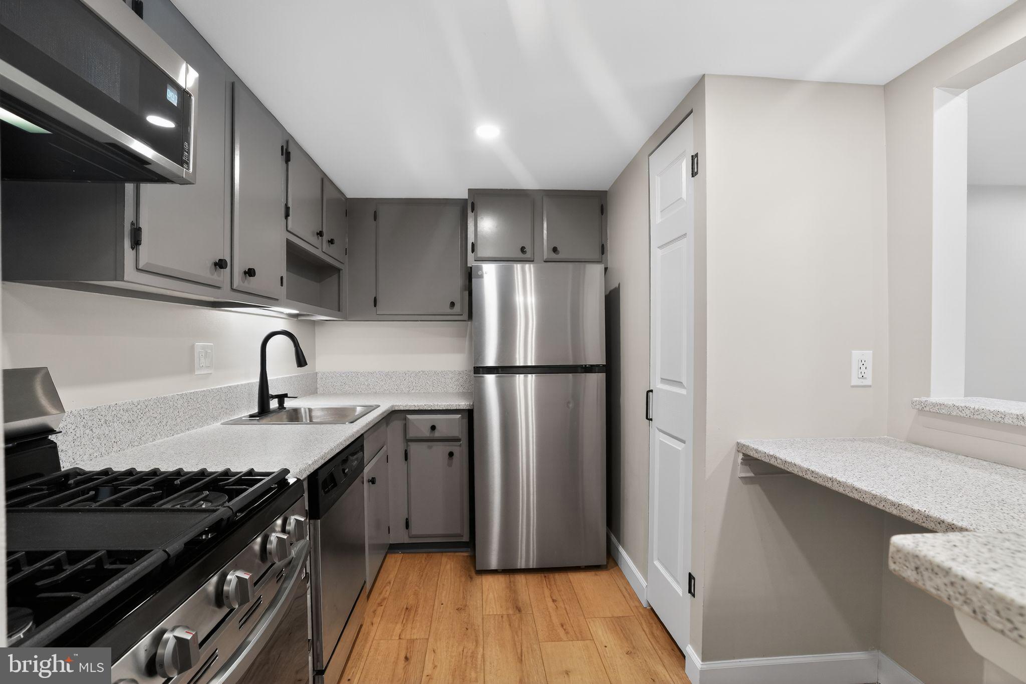 278 Old Forge Crossing, Unit 278 Devon, PA 19333 - Photo 19 of 38