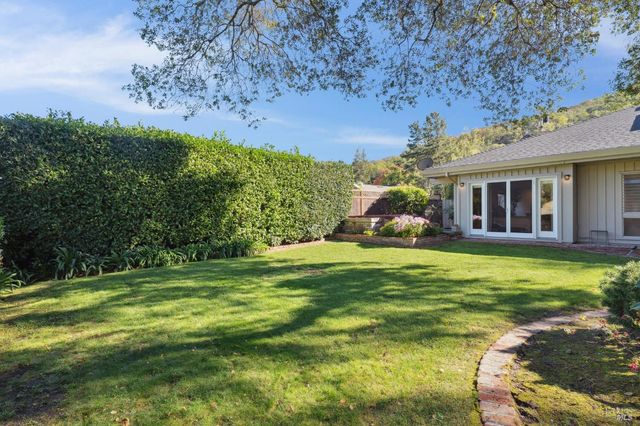 $2,349,000 | 492 Fairway Drive, Novato, CA 94949