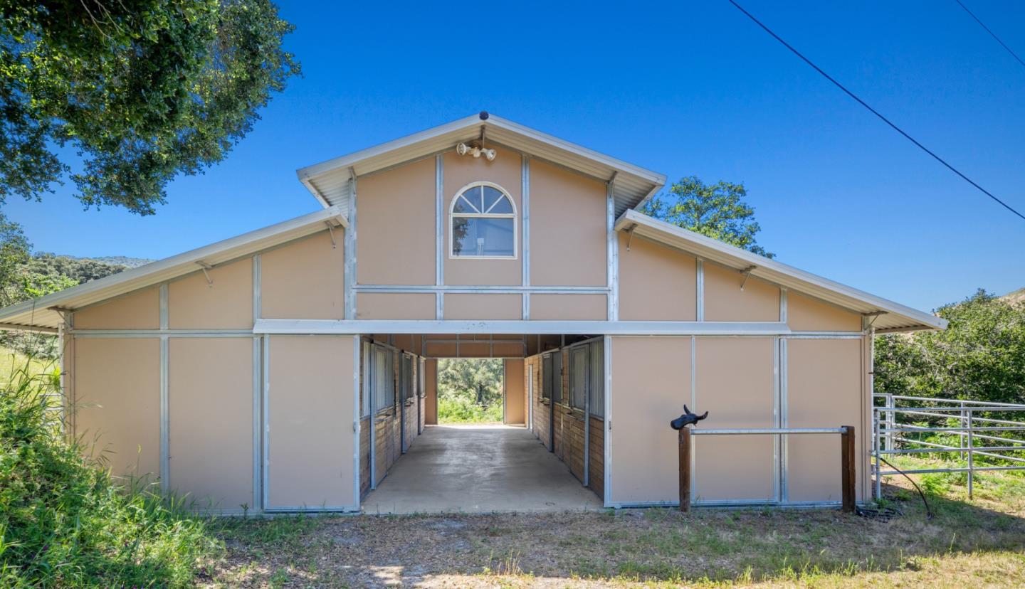 28837 Underwood Road Salinas, CA 93908 - Photo 36 of 60