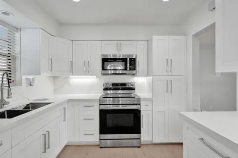 $515,000 | 1054 Wyoming Avenue, Fort Lauderdale, FL 33312
