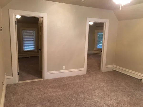 $1,090 | 309 1/2 North Main, Unit 309, Deerfield, WI 53531