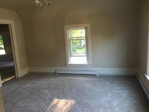 $1,090 | 309 1/2 North Main, Unit 309, Deerfield, WI 53531