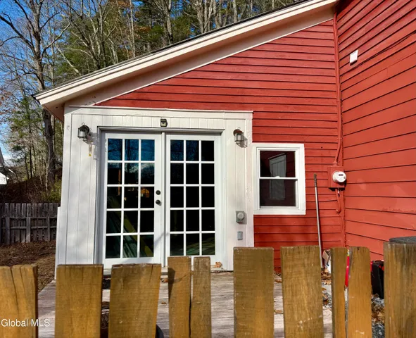 $1,800 | 5 Church Street, Lake Luzerne, NY 12846