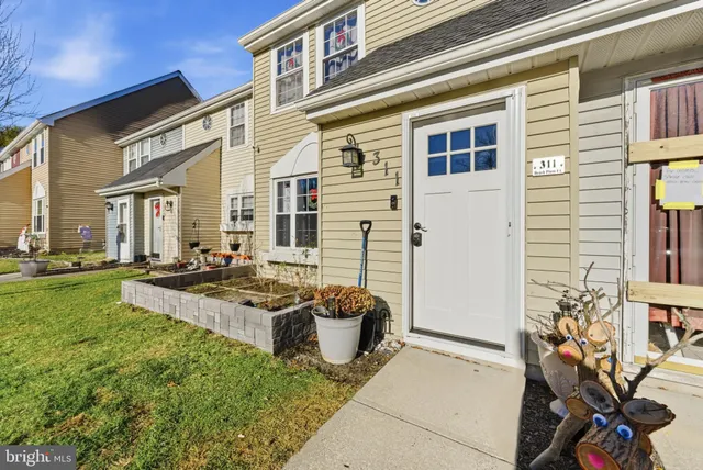 $299,777 | 311 Beach Plum Court, Tuckerton, NJ 08087