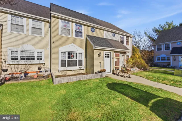 $299,777 | 311 Beach Plum Court, Tuckerton, NJ 08087