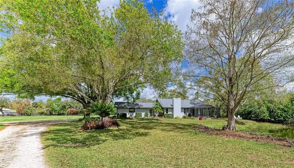 $1,400,000 | 4609 44th Avenue East, Bradenton, FL 34208