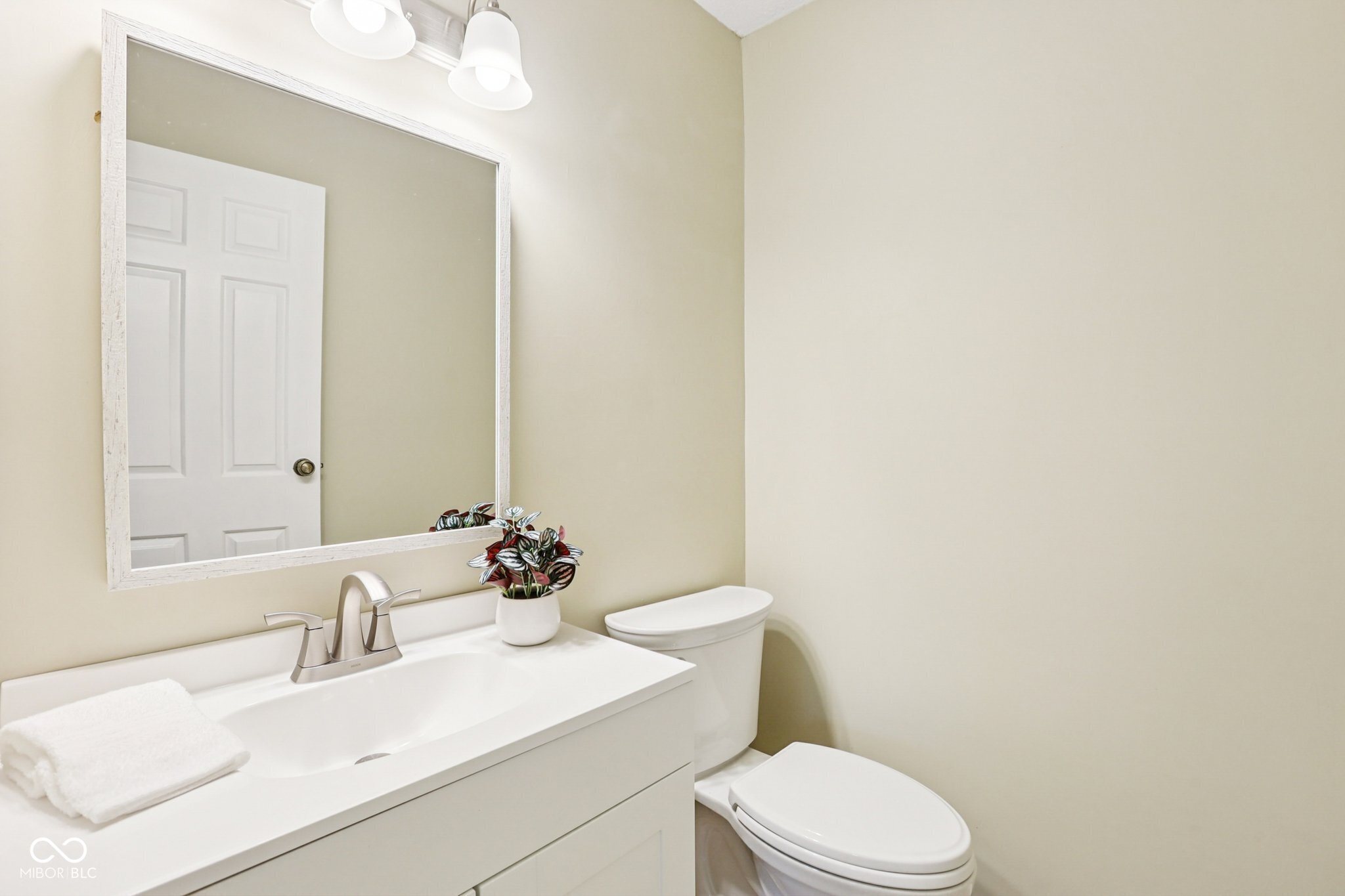 7611 East 116th Street Fishers, IN 46038 - Photo 21 of 44