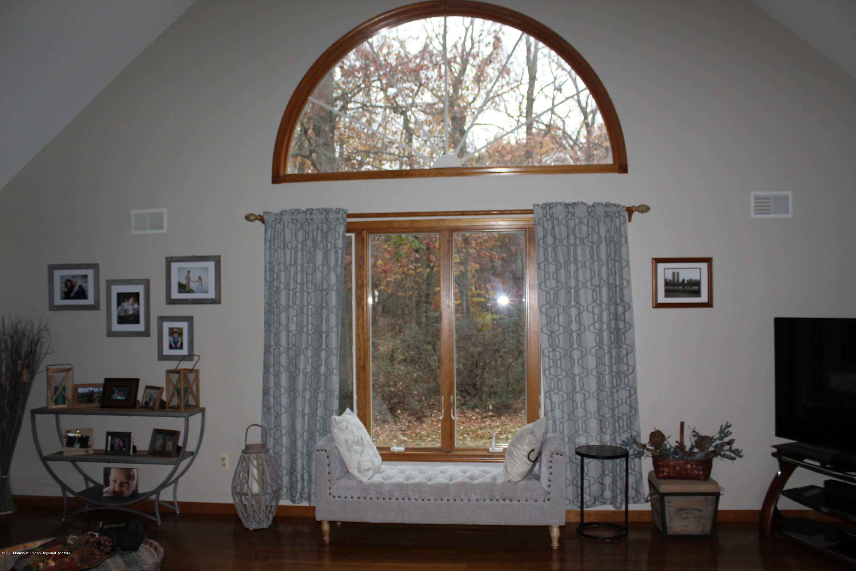 140 Hawkin Road New Egypt, NJ 08533 - Photo 9 of 40 IMG_0986