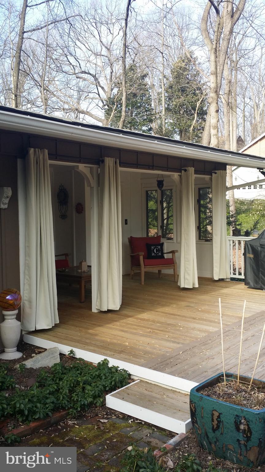 1403 Ellenglen Road Towson, MD 21286 - Photo 4 of 40 a view of a two chair in the patio