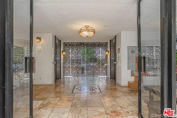$425,000 | Undisclosed Address, Los Angeles, CA 90020