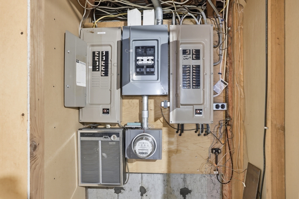 5 Cloverleaf Road Leominster, MA 01453 - Photo 28 of 33