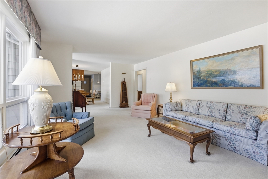 5 Cloverleaf Road Leominster, MA 01453 - Photo 6 of 33