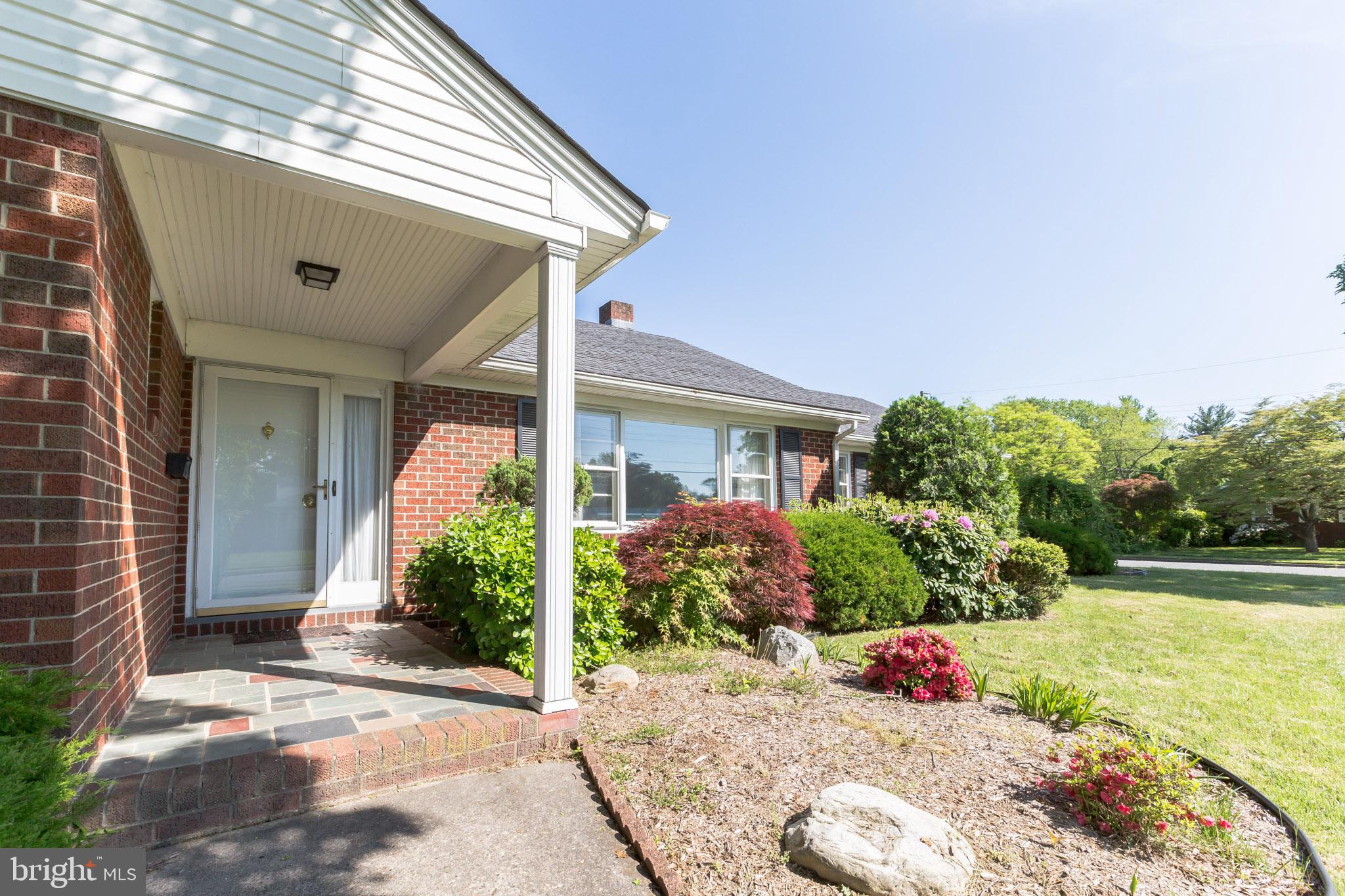 28 Meadow Road Pennsville, NJ 08070 - Photo 3 of 30 Gallery Image 3