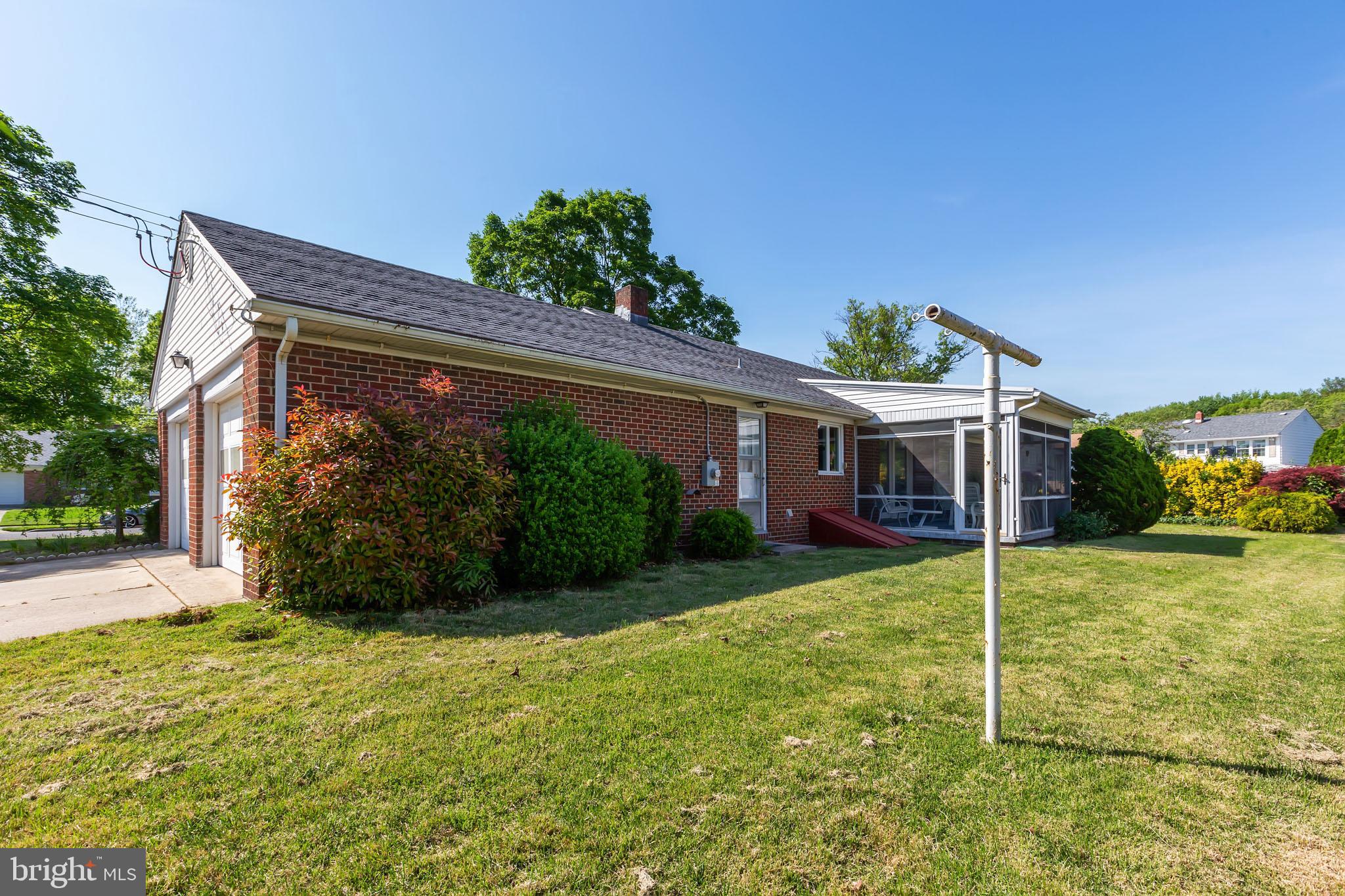 28 Meadow Road Pennsville, NJ 08070 - Photo 4 of 30 Gallery Image 4