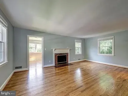 $1,150,000 | 21 Kentbury Way, Bethesda, MD 20814