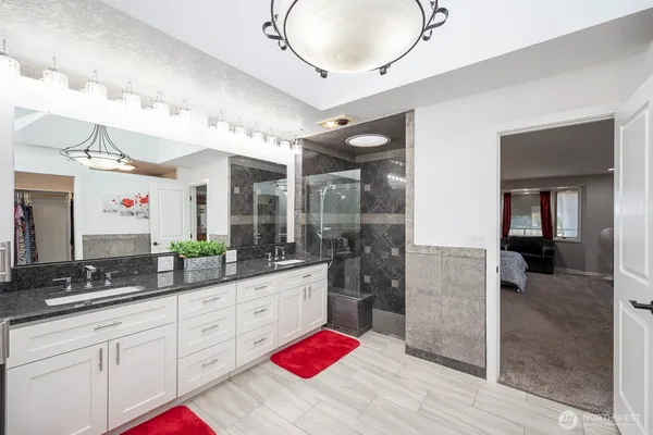 $999,990 | 2229 West Bench Road, Othello, WA 99344