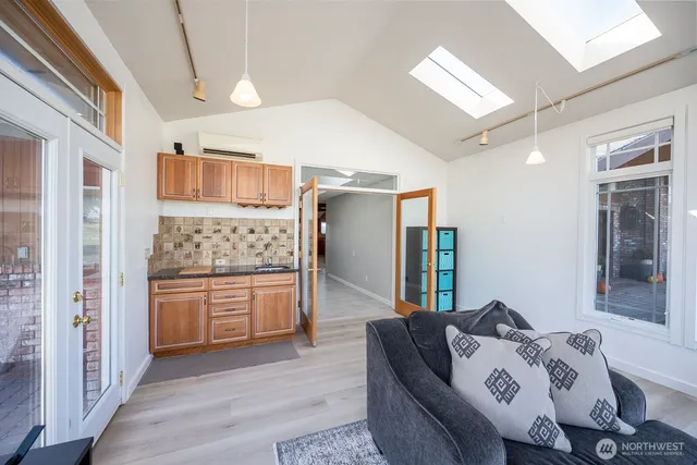 $1,149,999 | 2229 West Bench Road, Othello, WA 99344