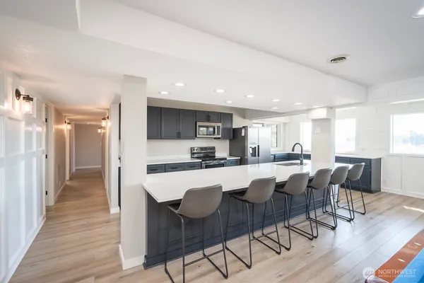 $999,990 | 2229 West Bench Road, Othello, WA 99344