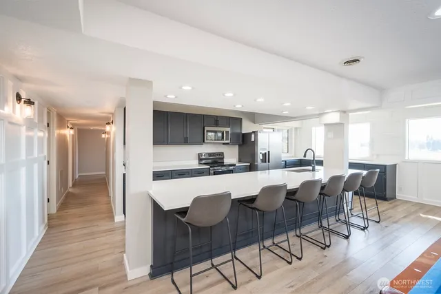 $1,149,999 | 2229 West Bench Road, Othello, WA 99344