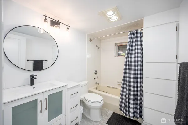 $999,990 | 2229 West Bench Road, Othello, WA 99344