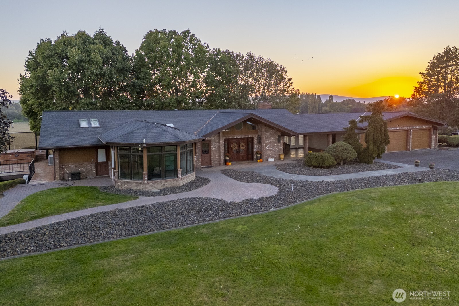 2229 West Bench Road Othello, WA 99344 - Photo 3 of 40