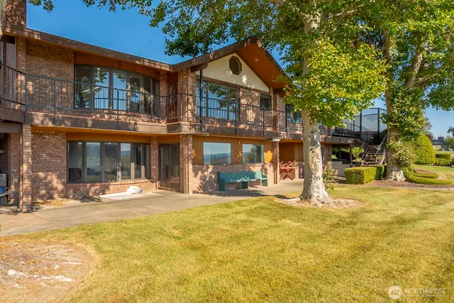 $1,149,999 | 2229 West Bench Road, Othello, WA 99344