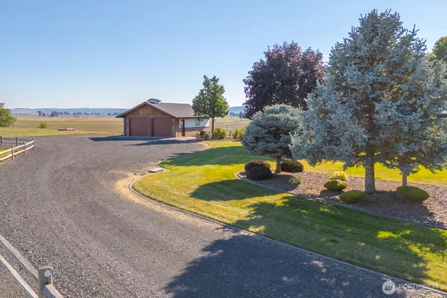 $1,149,999 | 2229 West Bench Road, Othello, WA 99344
