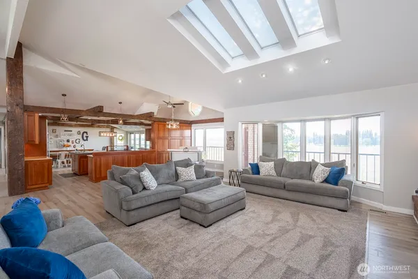 $999,990 | 2229 West Bench Road, Othello, WA 99344