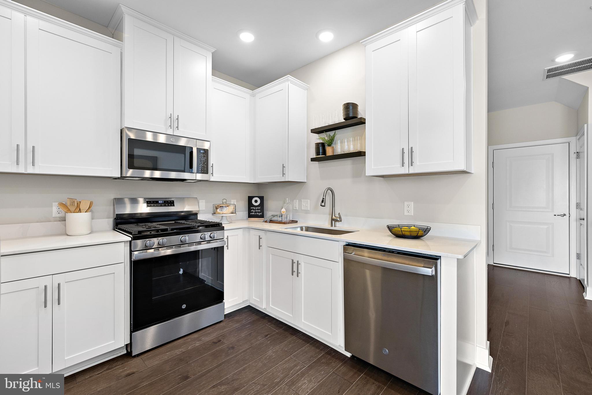 152 Leona Stewart Lane Pennington, NJ 08534 - Photo 12 of 27