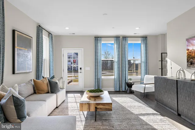 $476,915 | 152 Leona Stewart Lane, Pennington, NJ 08534