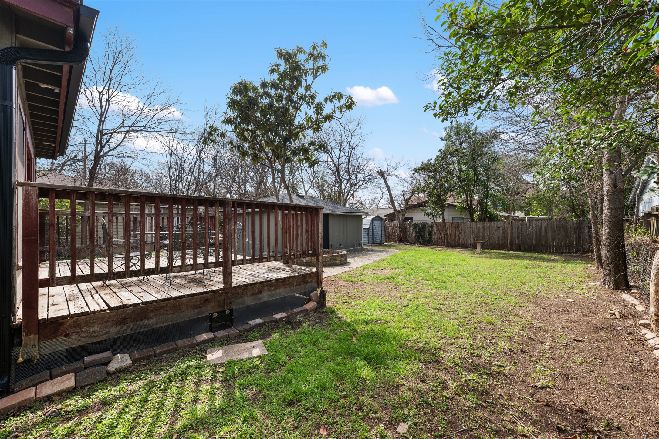 813 East 48th Street Austin, TX 78751 - Photo 30 of 37 a view of backyard with a swing