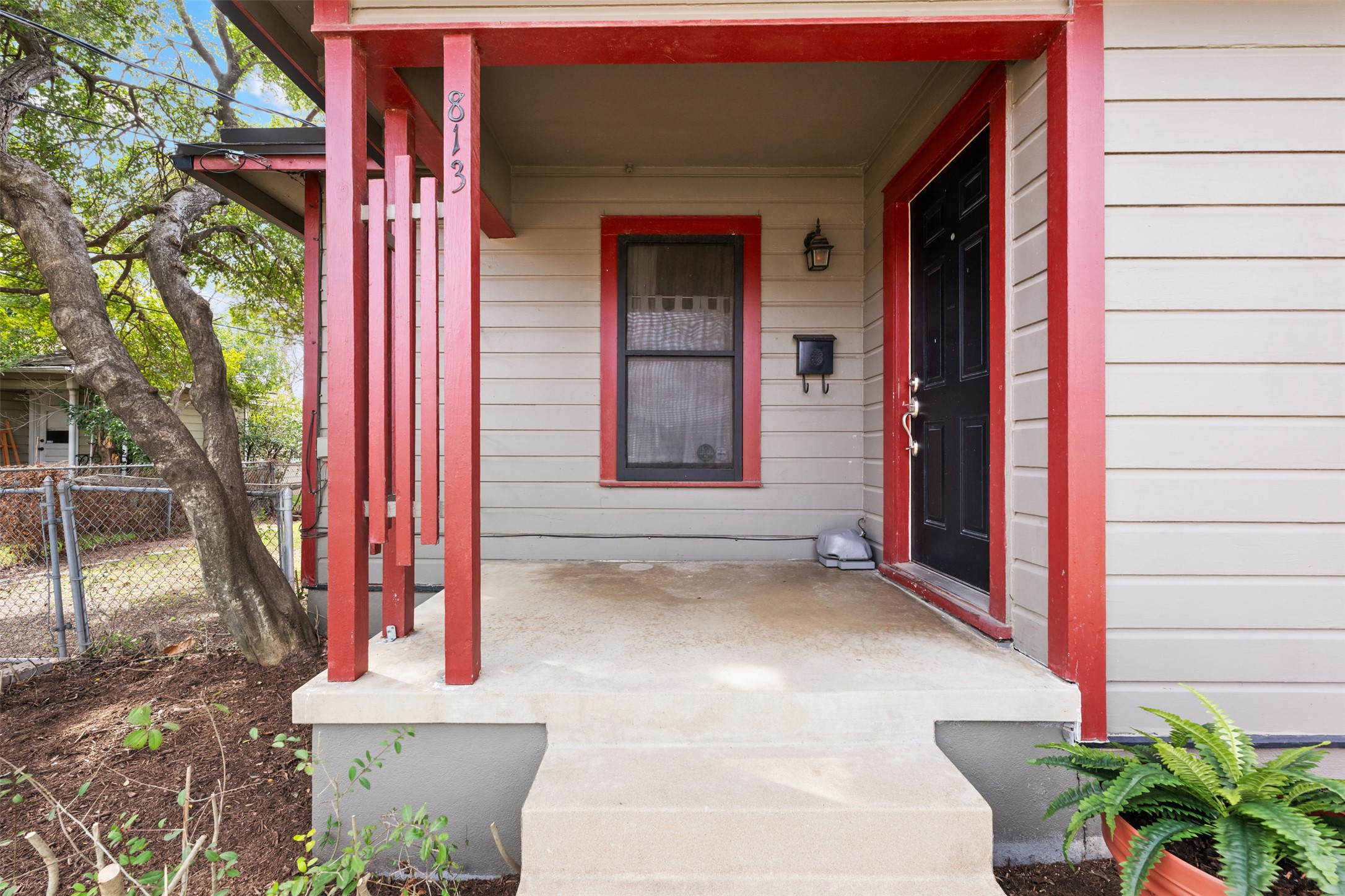 813 East 48th Street Austin, TX 78751 - Photo 4 of 37 a view of an entrance of the house