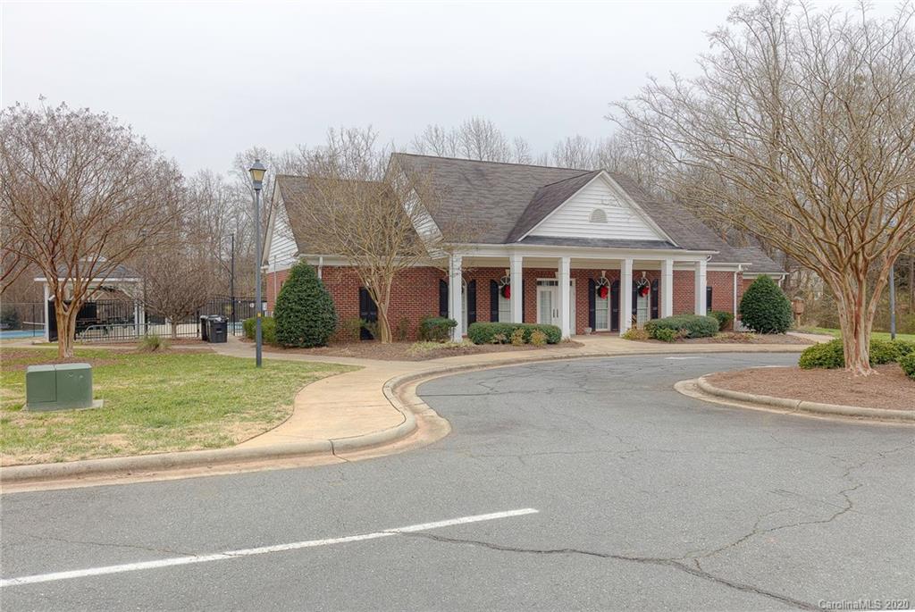 782 Knightswood Road, Unit 402 Fort Mill, SC 29708 - Photo 33 of 47