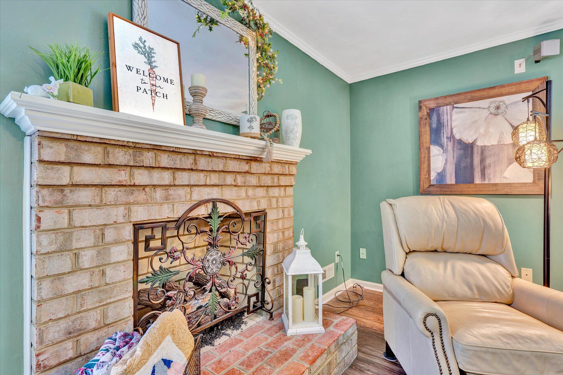 1801 Millbridge Road Salem, VA 24153 - Photo 15 of 43 12-DSC0105